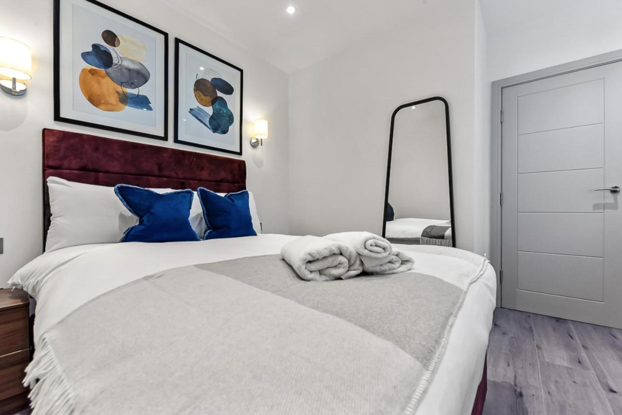Amazing 2 Bedroom Apartment In Greater Лондон Экстерьер фото